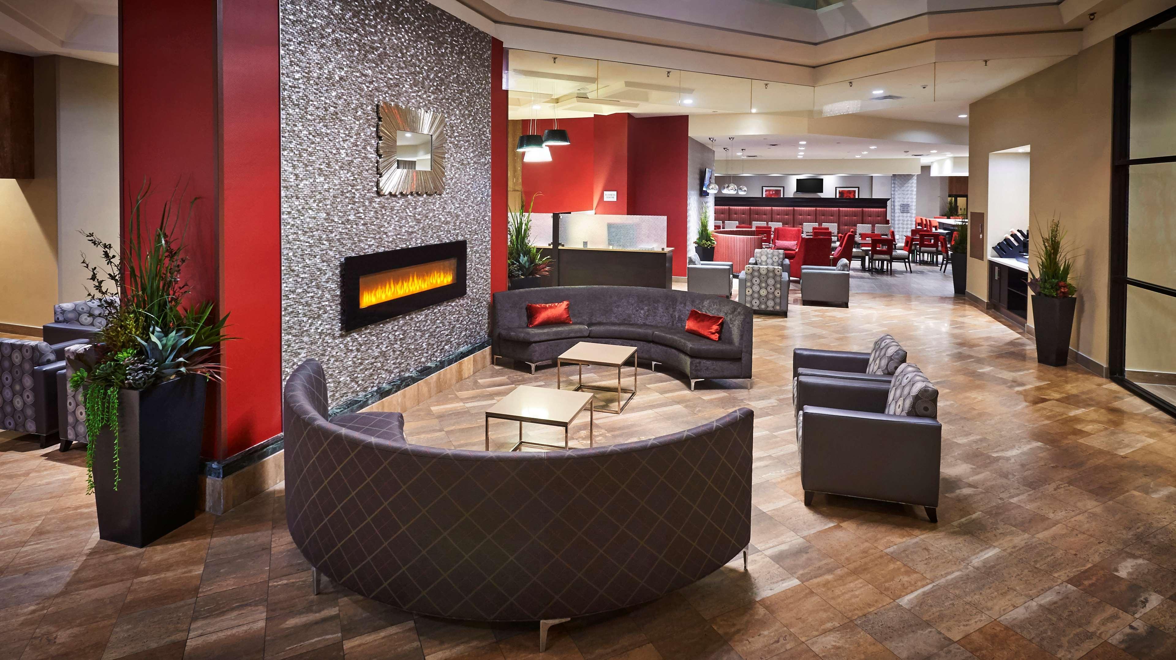 Best Western Plus Waterfront Hotel Windsor Exterior photo