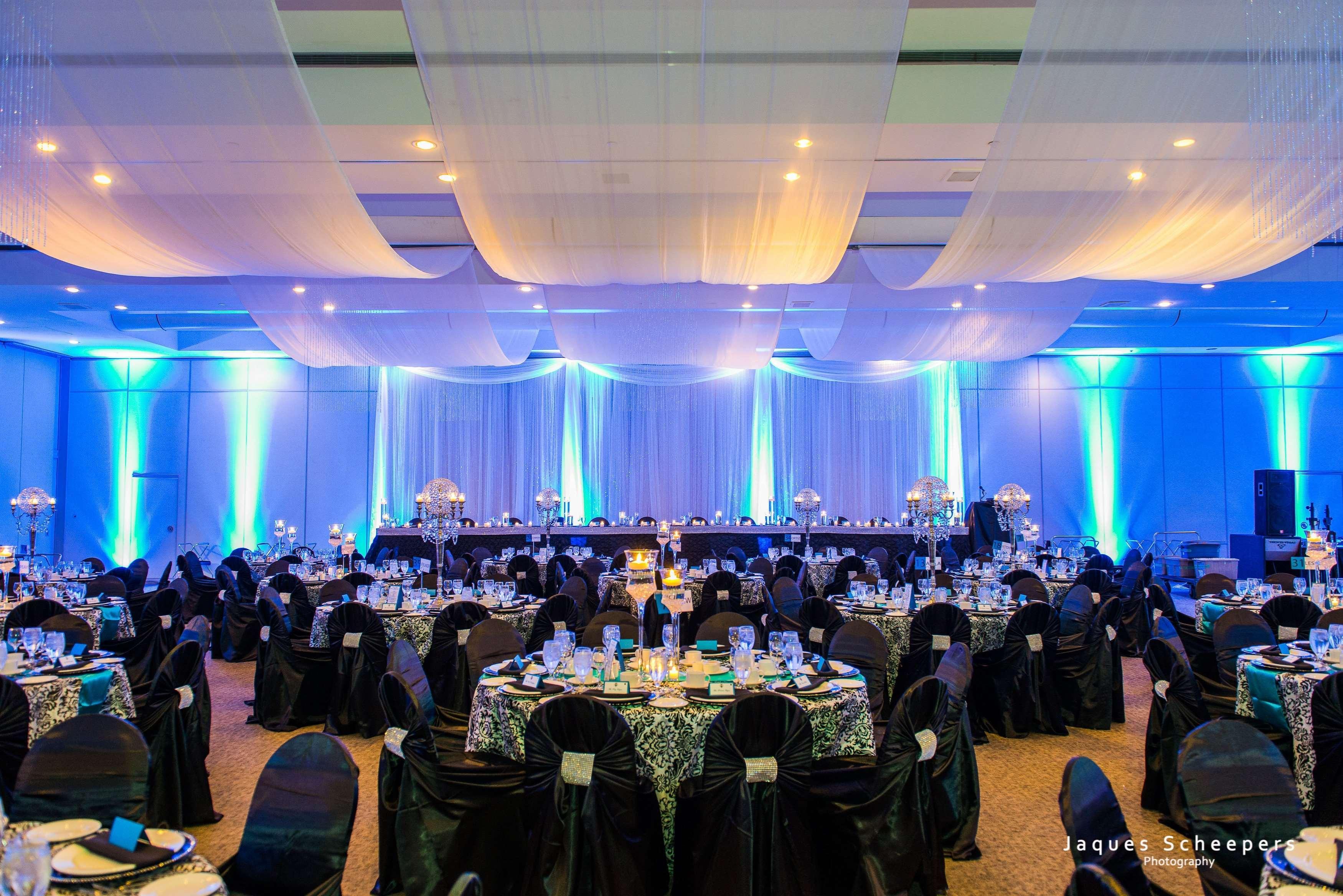 Best Western Plus Waterfront Hotel Windsor Exterior photo