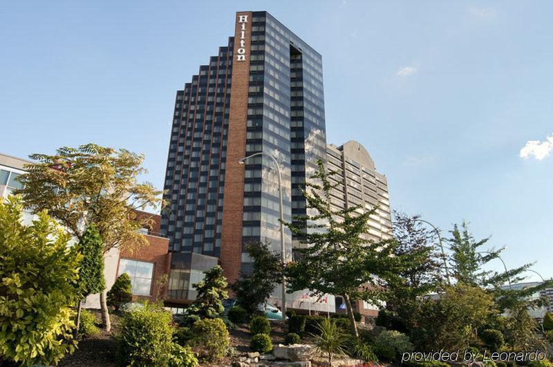 Best Western Plus Waterfront Hotel Windsor Exterior photo